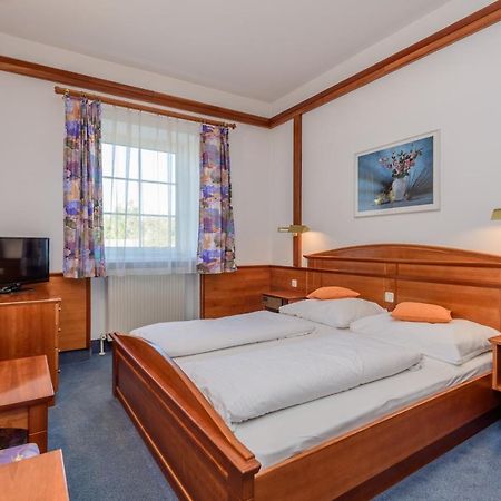 Gasthof Stoeckler Hotel Enns Ngoại thất bức ảnh