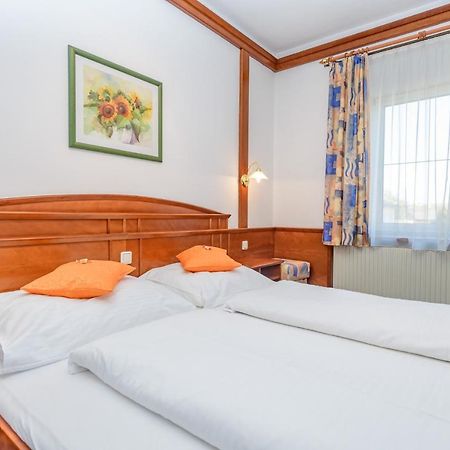 Gasthof Stoeckler Hotel Enns Ngoại thất bức ảnh