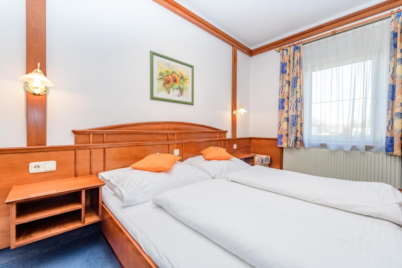 Gasthof Stoeckler Hotel Enns Ngoại thất bức ảnh