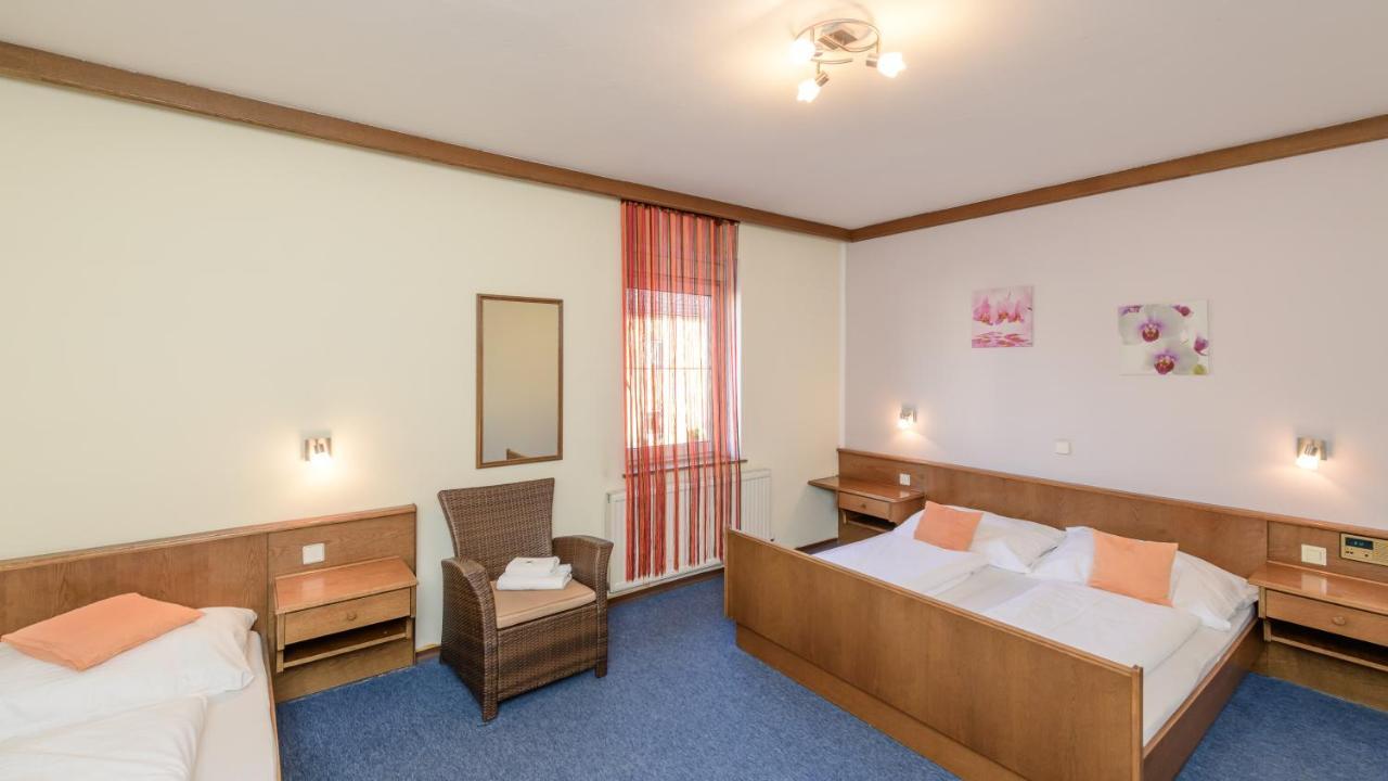 Gasthof Stoeckler Hotel Enns Ngoại thất bức ảnh
