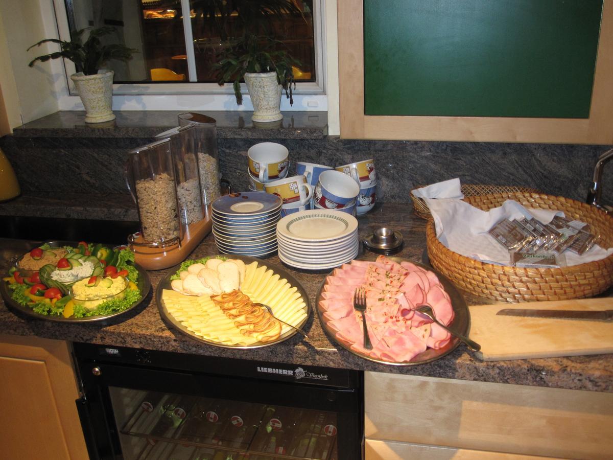 Gasthof Stoeckler Hotel Enns Ngoại thất bức ảnh
