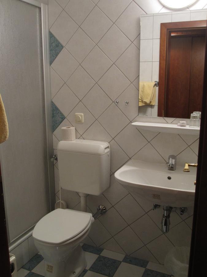Gasthof Stoeckler Hotel Enns Ngoại thất bức ảnh